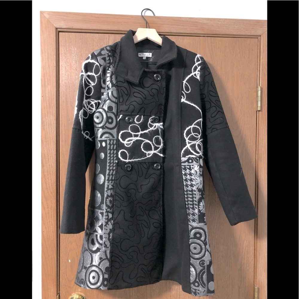 In EUC. By Victoria Look. Size L.